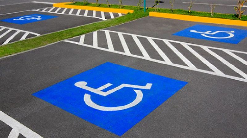 estacionamiento discapacitados